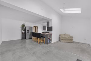 Photo 15- click for photo gallery